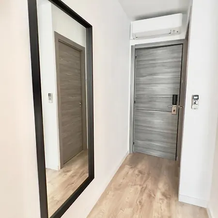 Lm * Λορέτ Ντε Μαρ